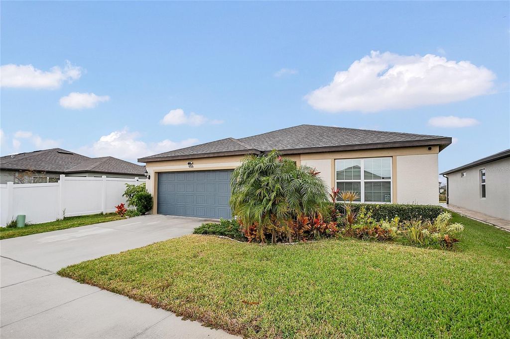 Photo of 906 Swaying Sawgrass Avenue, Ruskin, FL 33570 (MLS # O6374576)