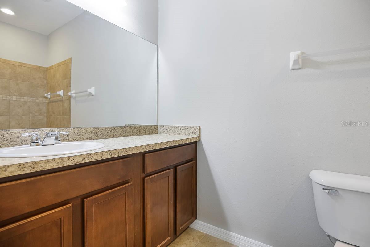 FISHHAWK RANCH TWNHMS PH - Residential Lease