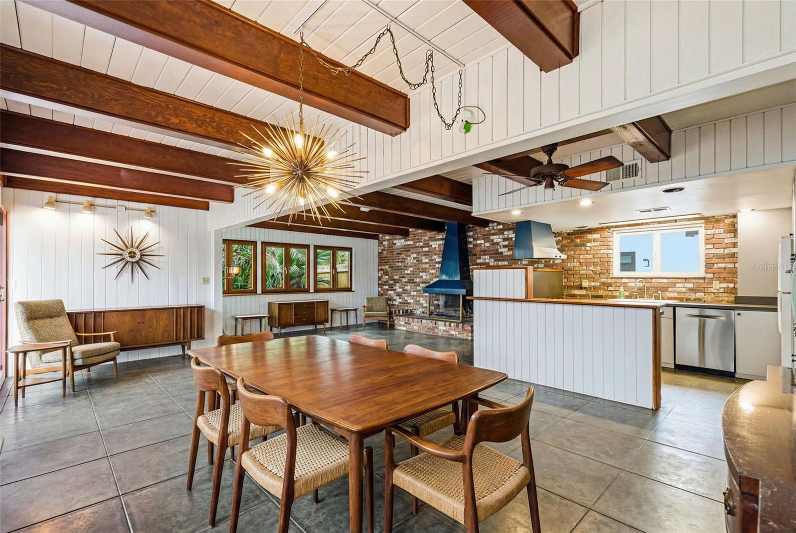 LAKEWOOD ESTATES SEC A - Residential