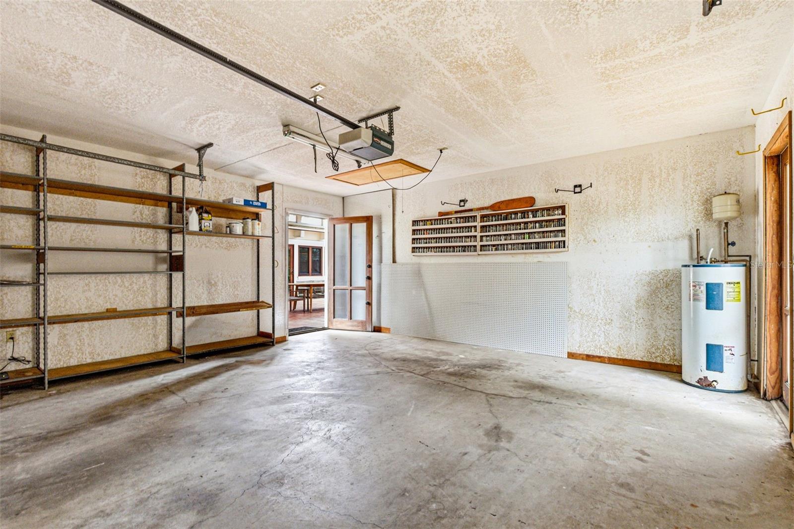 LAKEWOOD ESTATES SEC A - Residential