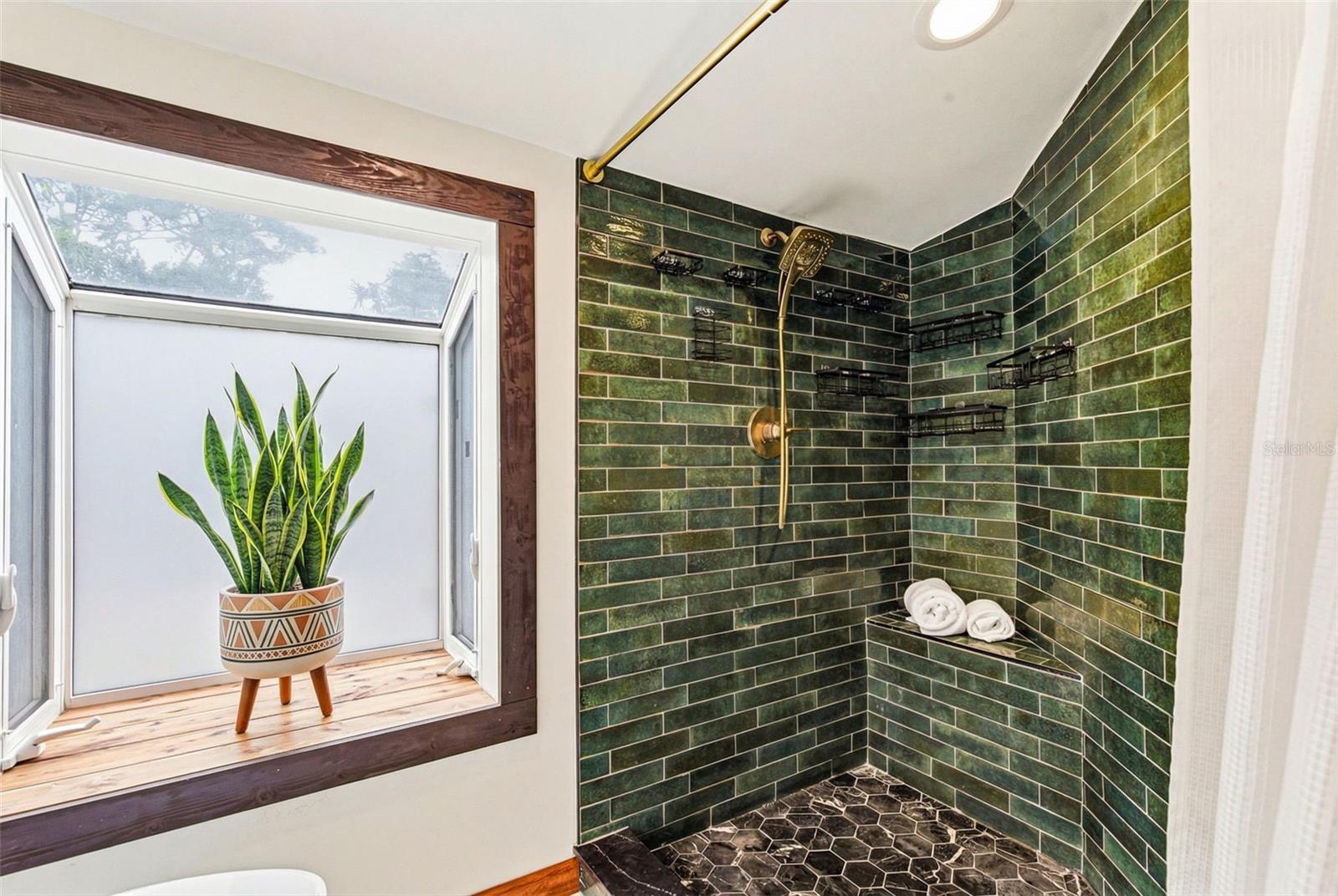 LAKEWOOD ESTATES SEC A - Residential