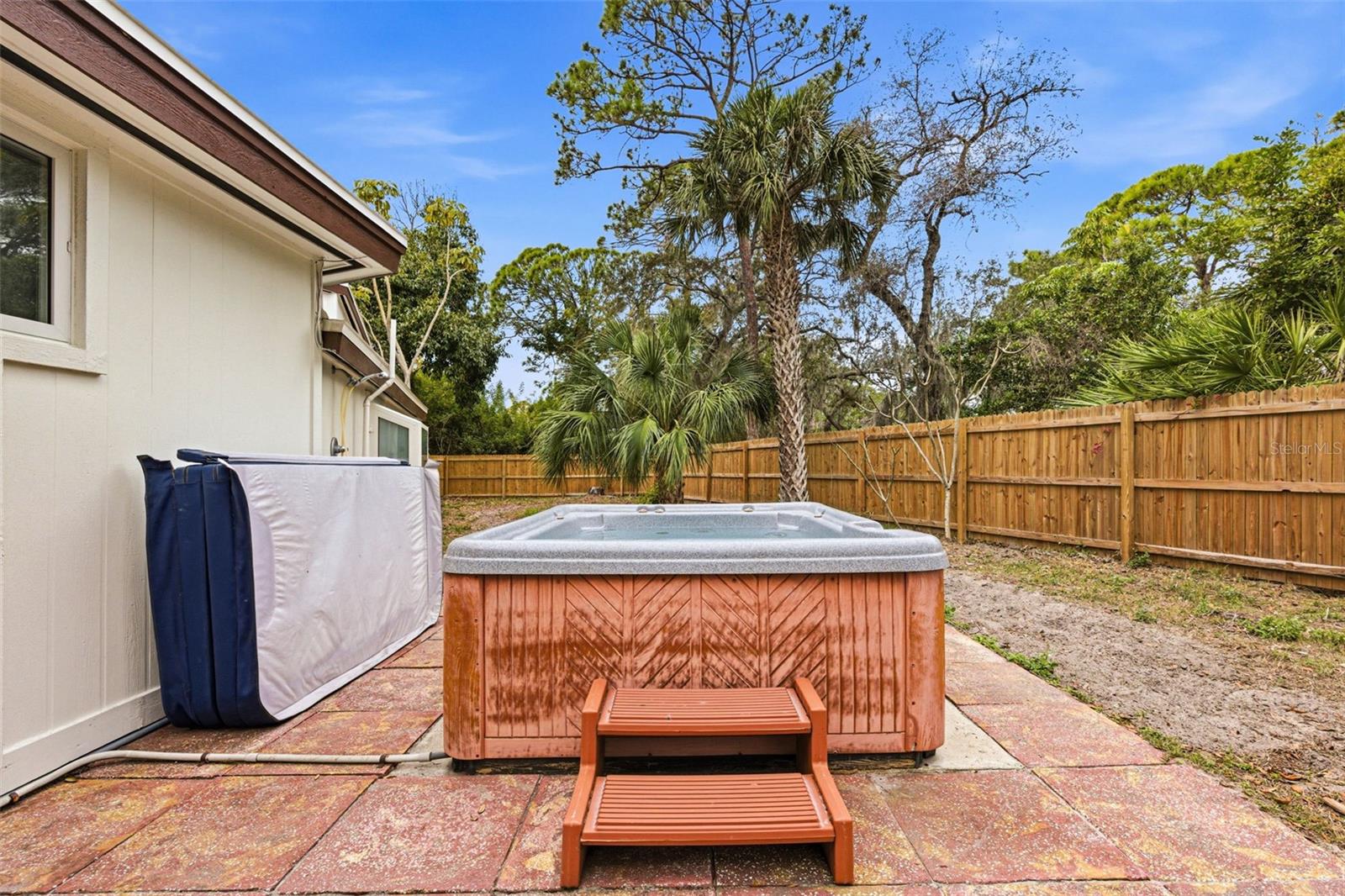 LAKEWOOD ESTATES SEC A - Residential