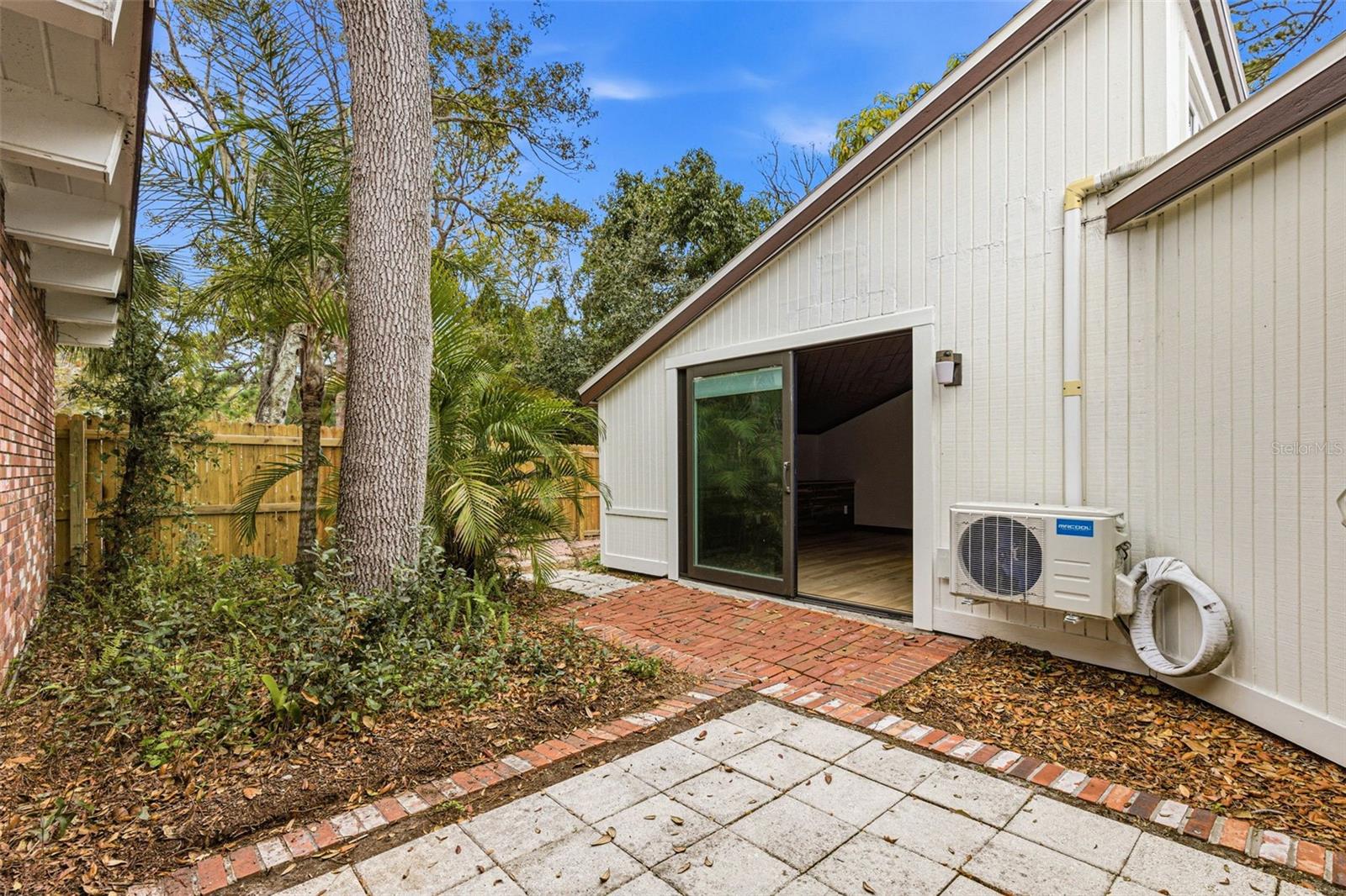 LAKEWOOD ESTATES SEC A - Residential