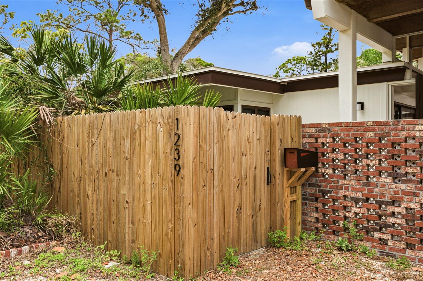 LAKEWOOD ESTATES SEC A - Residential