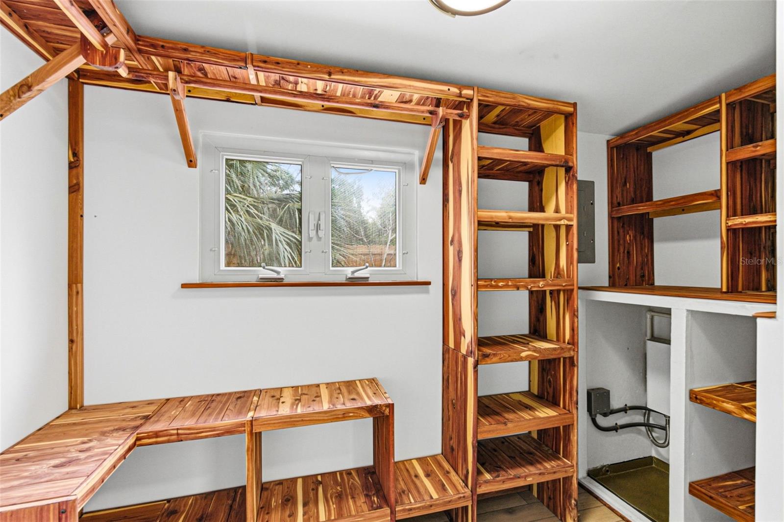 LAKEWOOD ESTATES SEC A - Residential