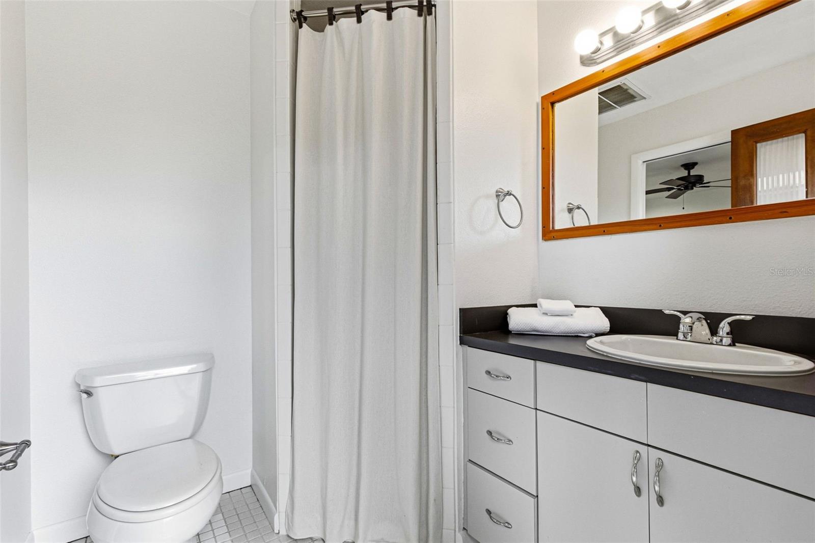 LAKEWOOD ESTATES SEC A - Residential