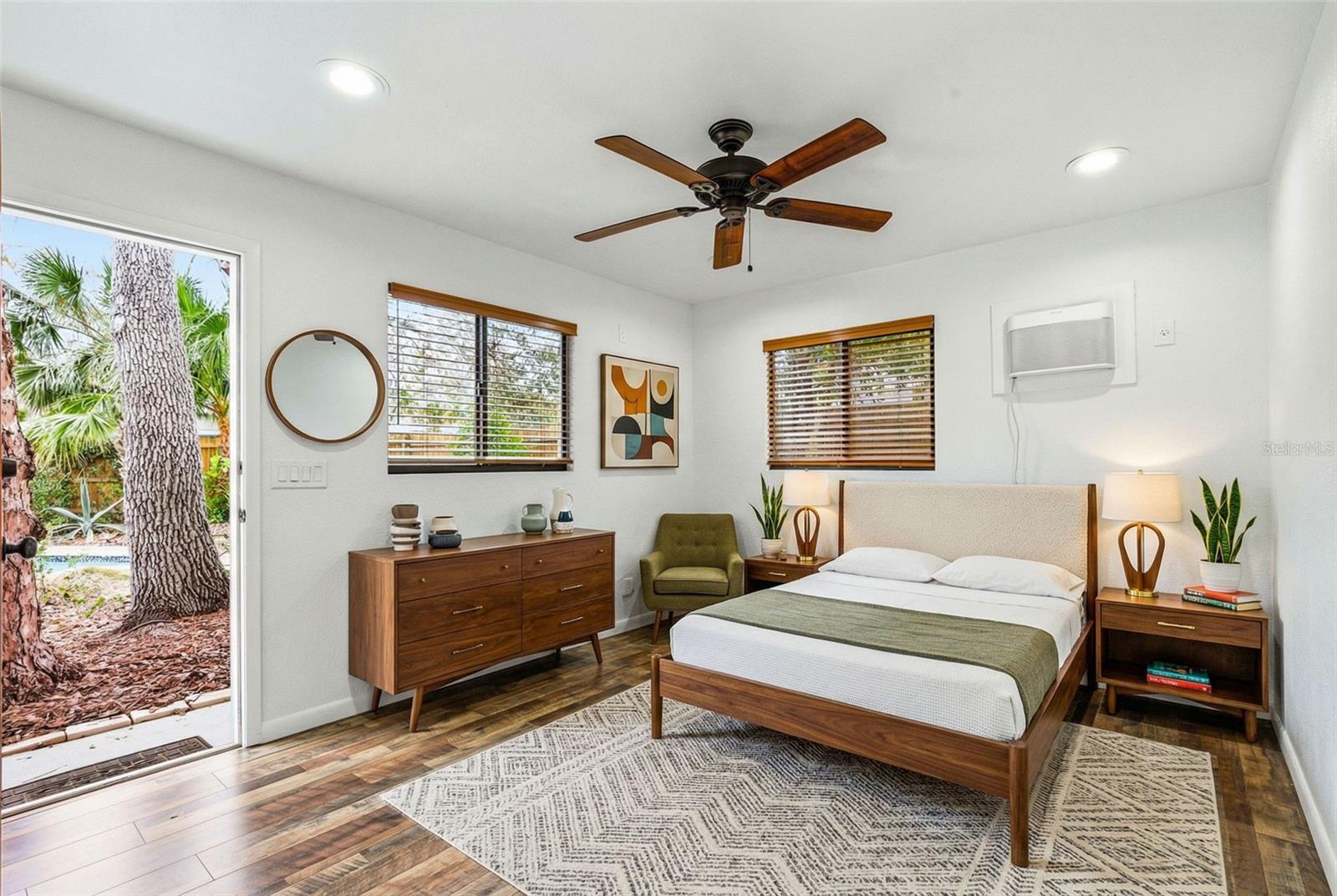 LAKEWOOD ESTATES SEC A - Residential