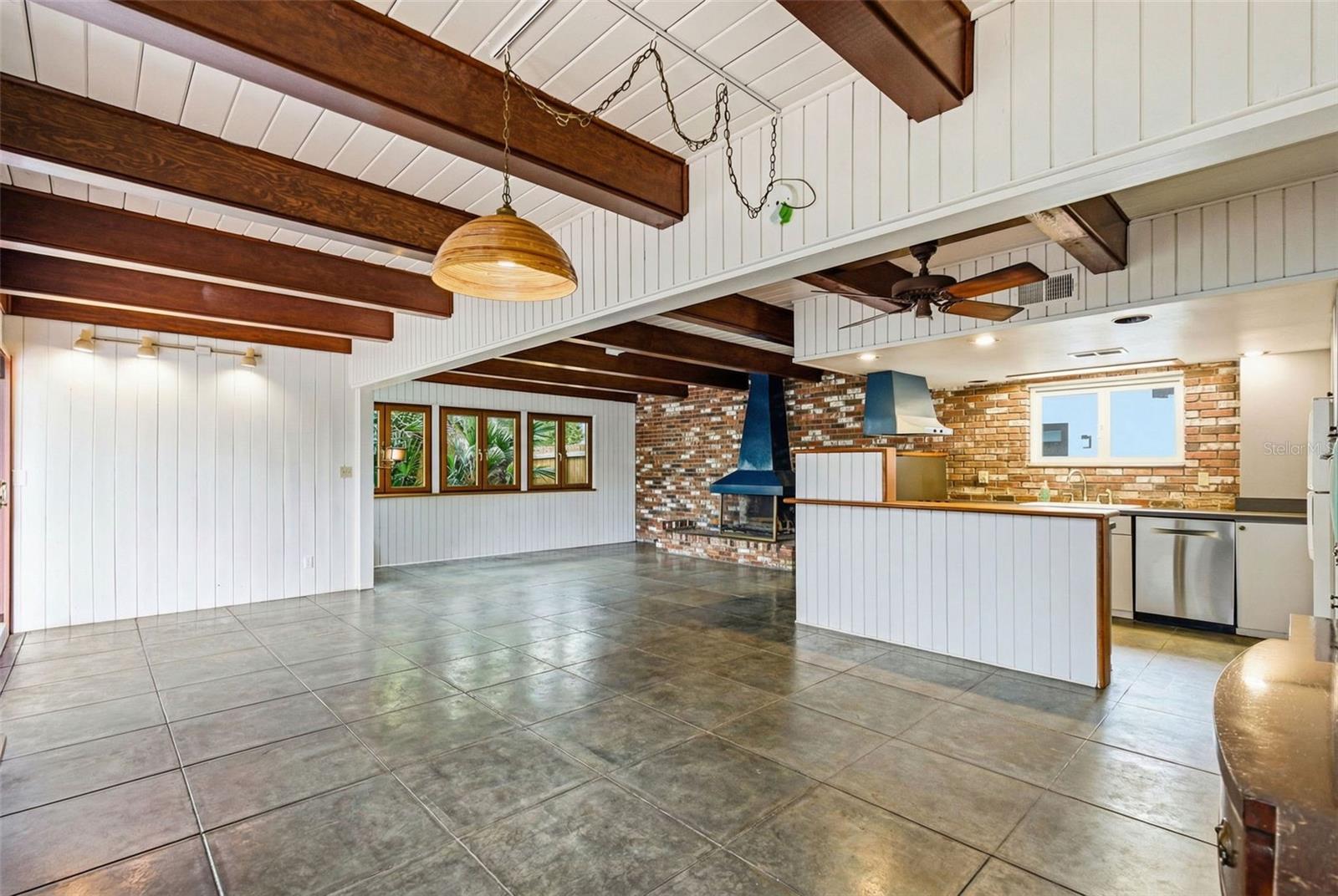 LAKEWOOD ESTATES SEC A - Residential