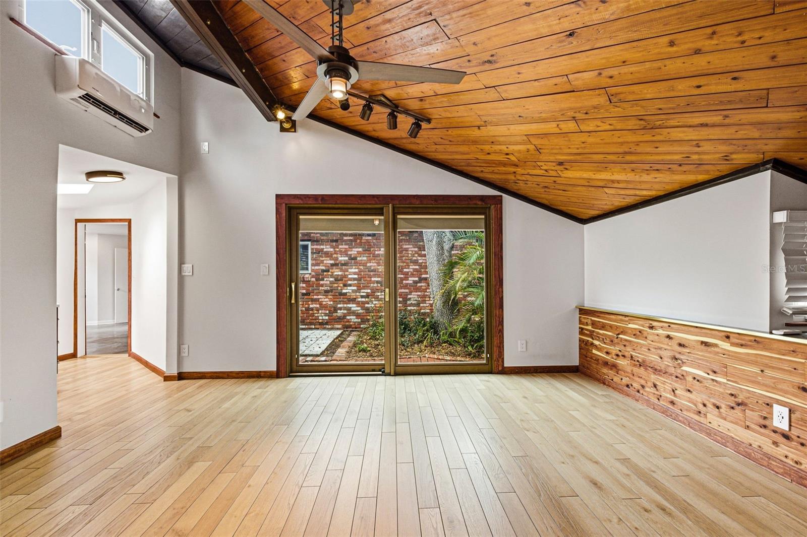 LAKEWOOD ESTATES SEC A - Residential