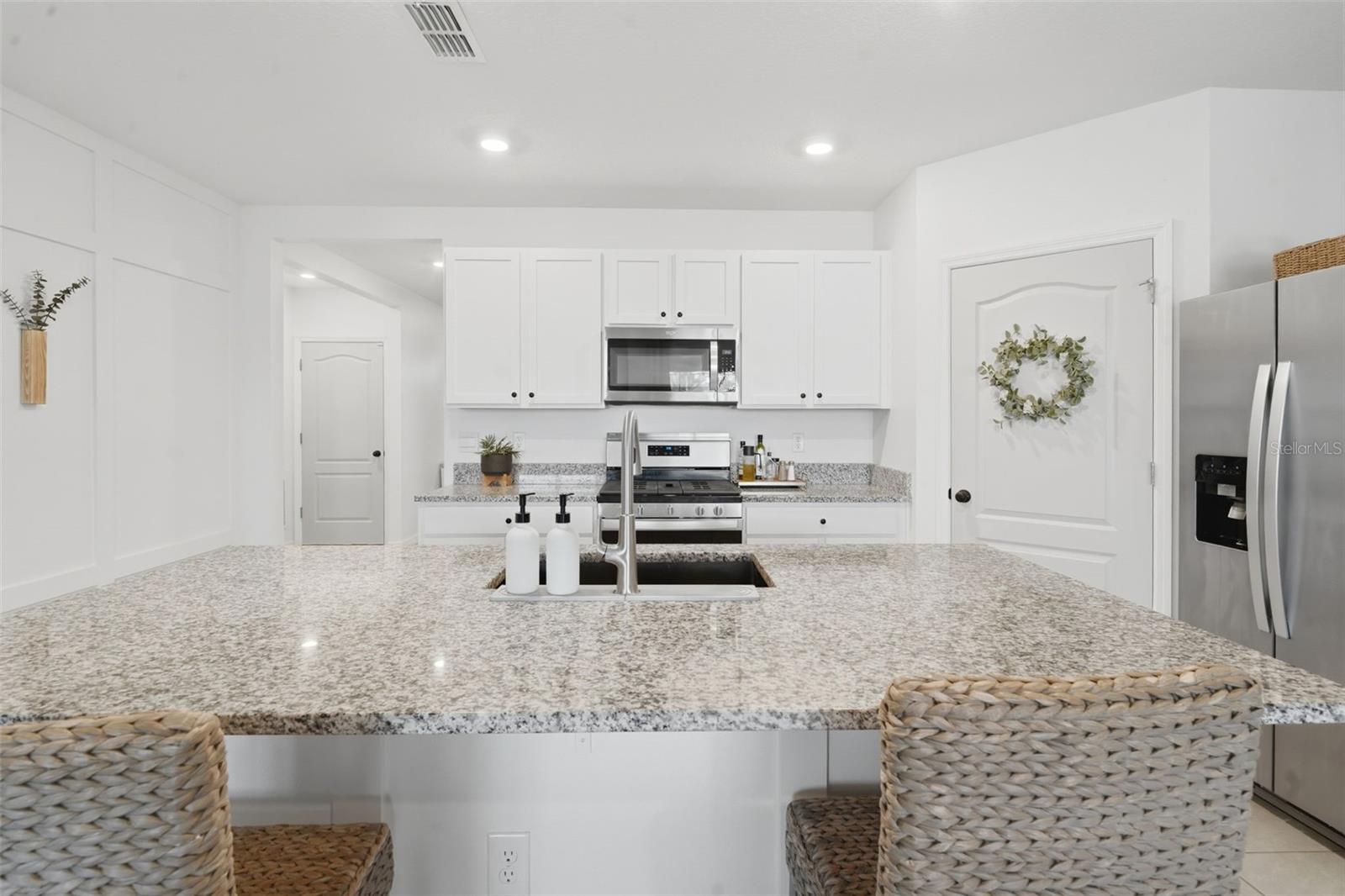 RIVIERA BELLA UN 9B - Residential