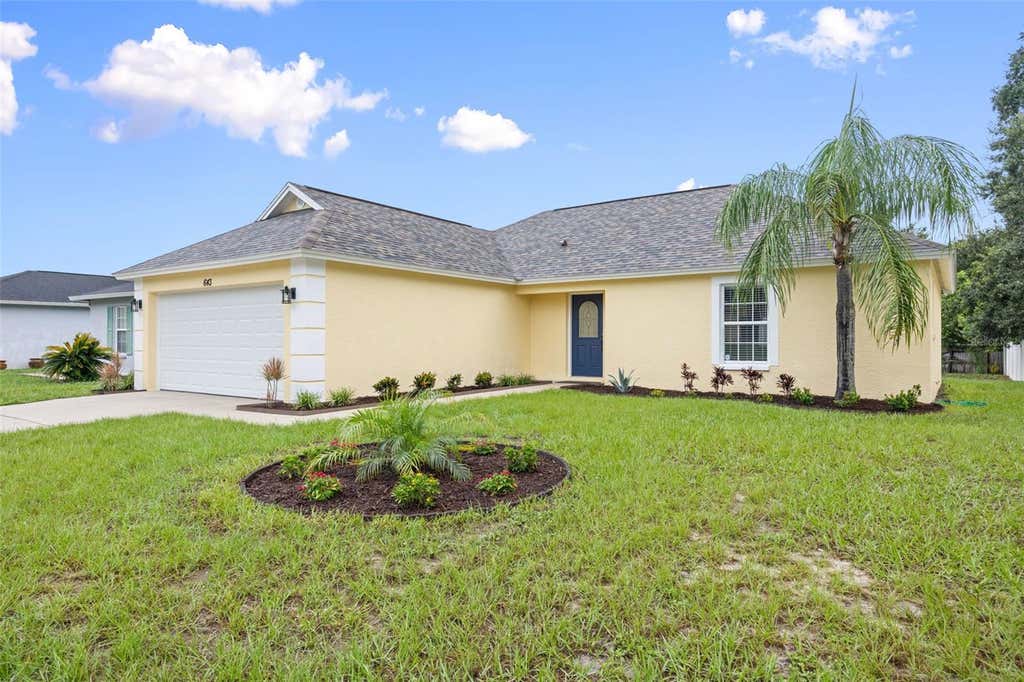 Photo of 643 Lakemont Dr, Brandon, FL 33510 (MLS # TB8535735)