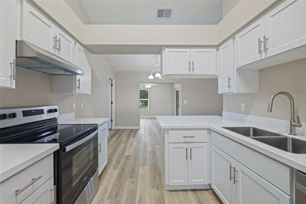 Photo of 643 Lakemont Dr, Brandon, FL 33510 (MLS # TB8535735)