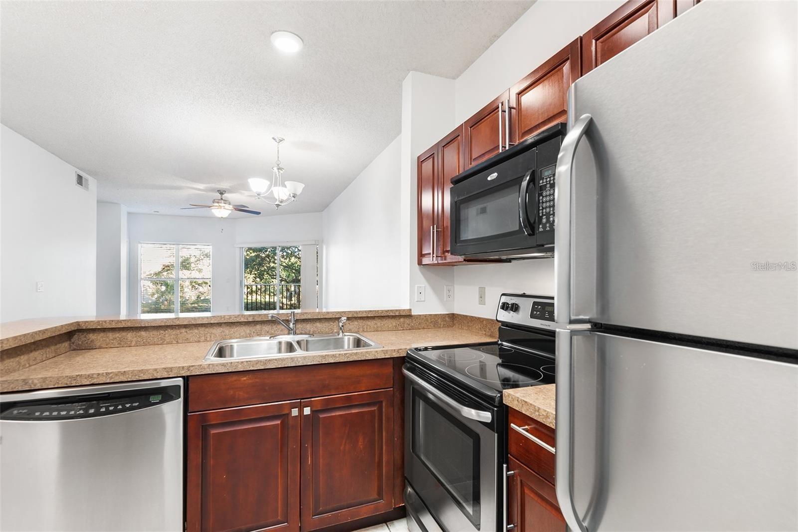 THE LANDINGS OF TAMPA A CONDOM - Residential Lease