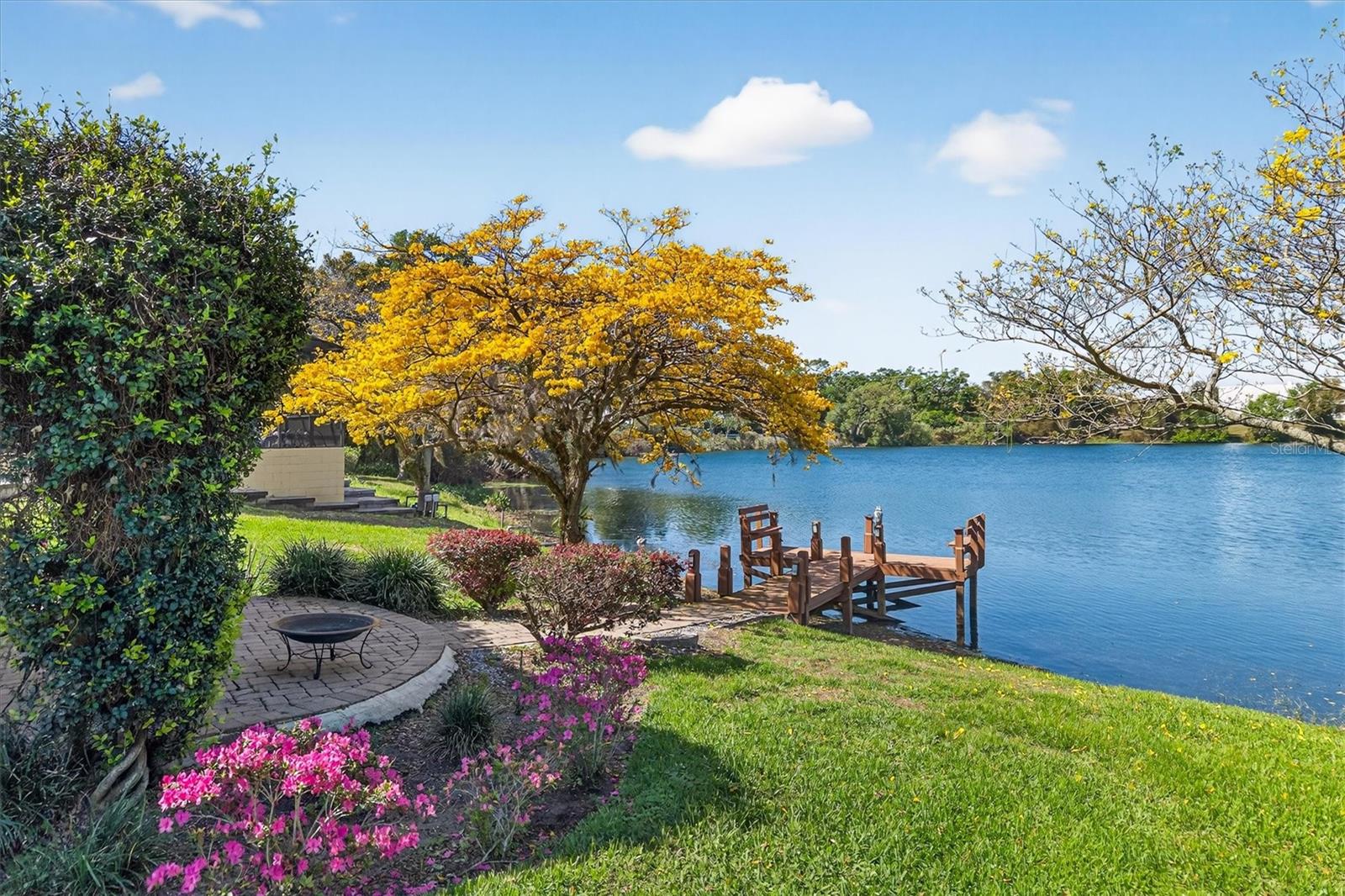 4510 LAKE GEM CIRCLE