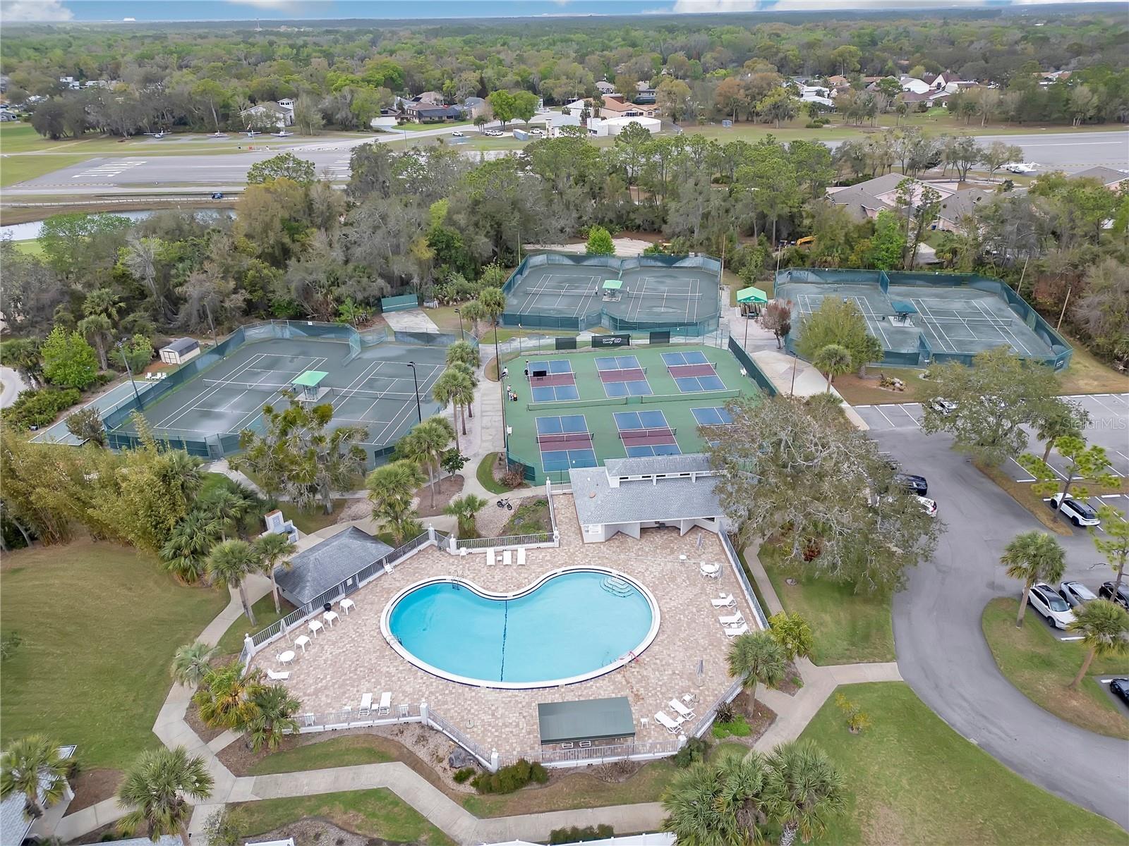 WEDGEWOOD AT SPRUCE CREEK - Residential