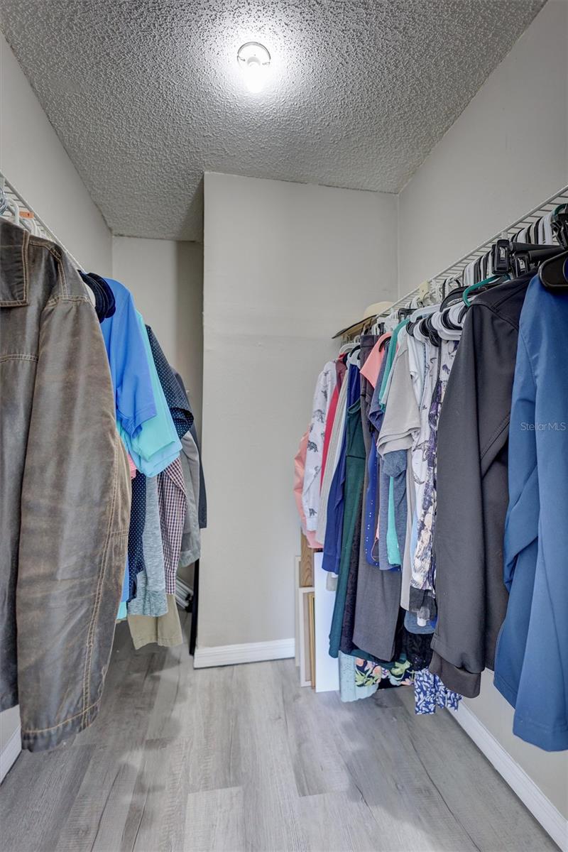 LAKEVIEW VILLAGE SEC J - Residential