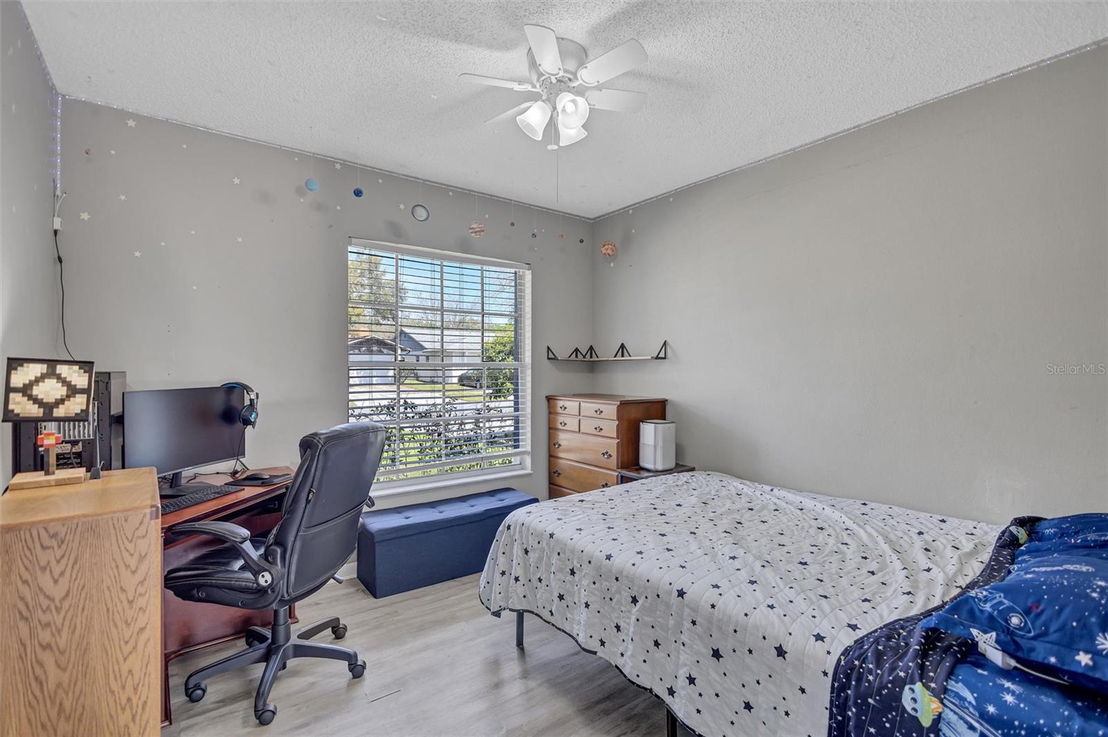 LAKEVIEW VILLAGE SEC J - Residential