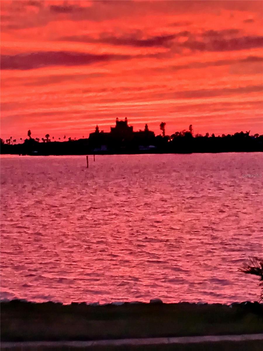 CASA DEL MAR CONDO V - Residential Lease