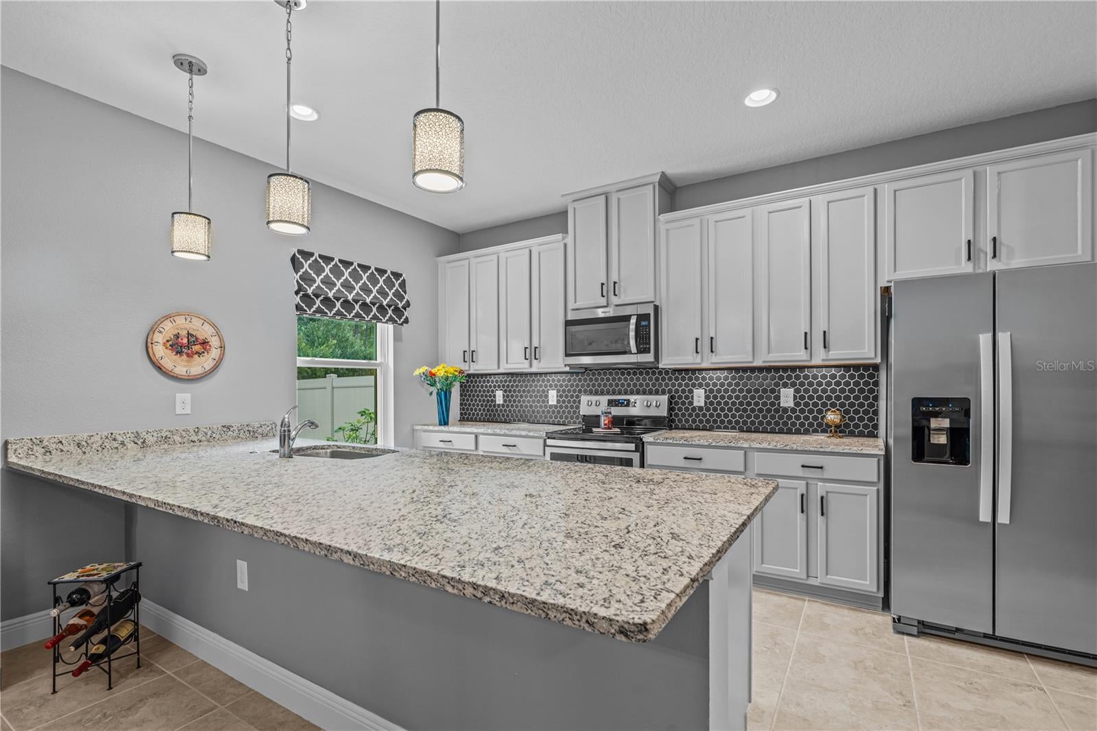 5635 ESTERO LOOP