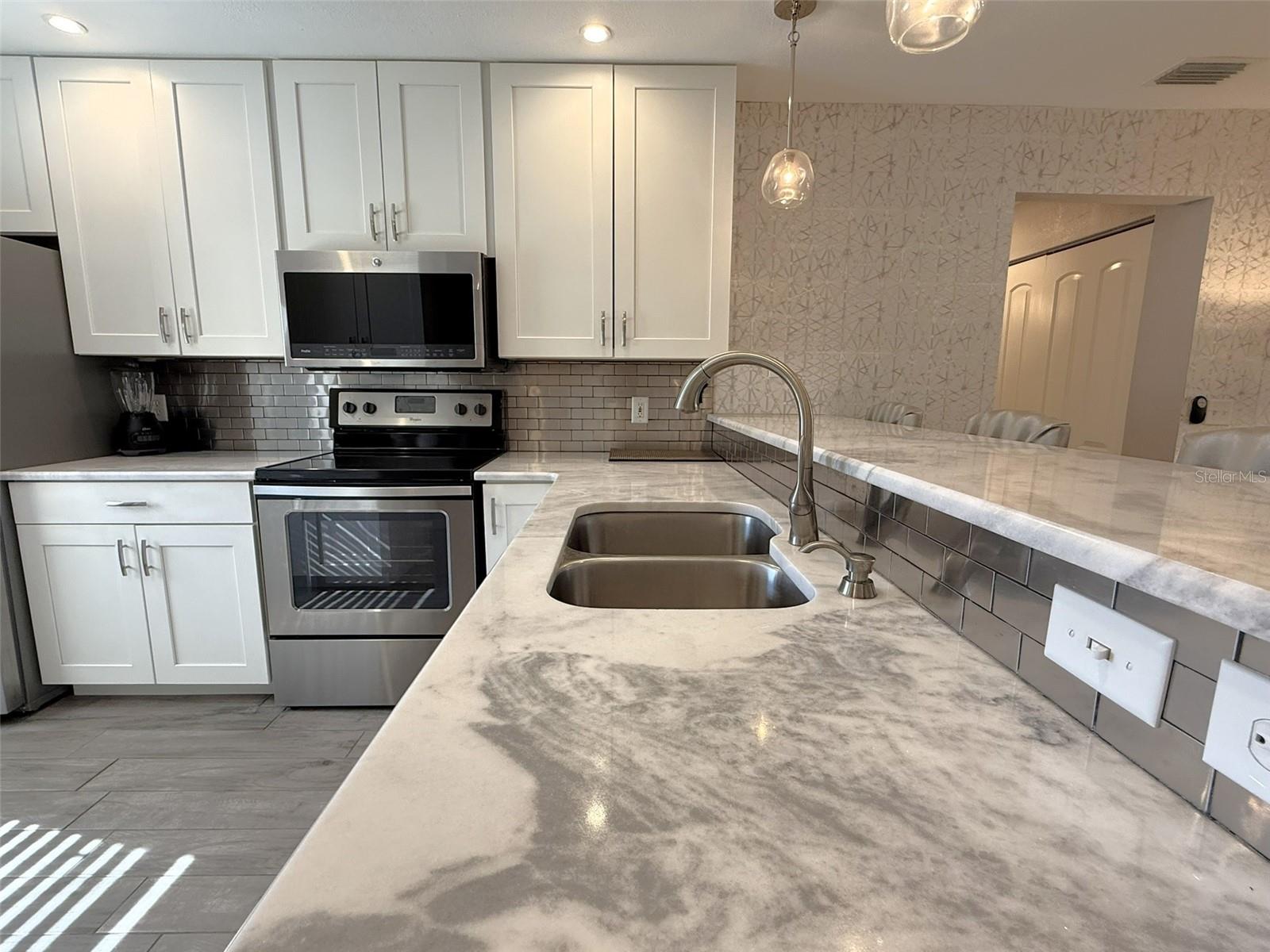 ARBOR GROVE CONDO - Residential