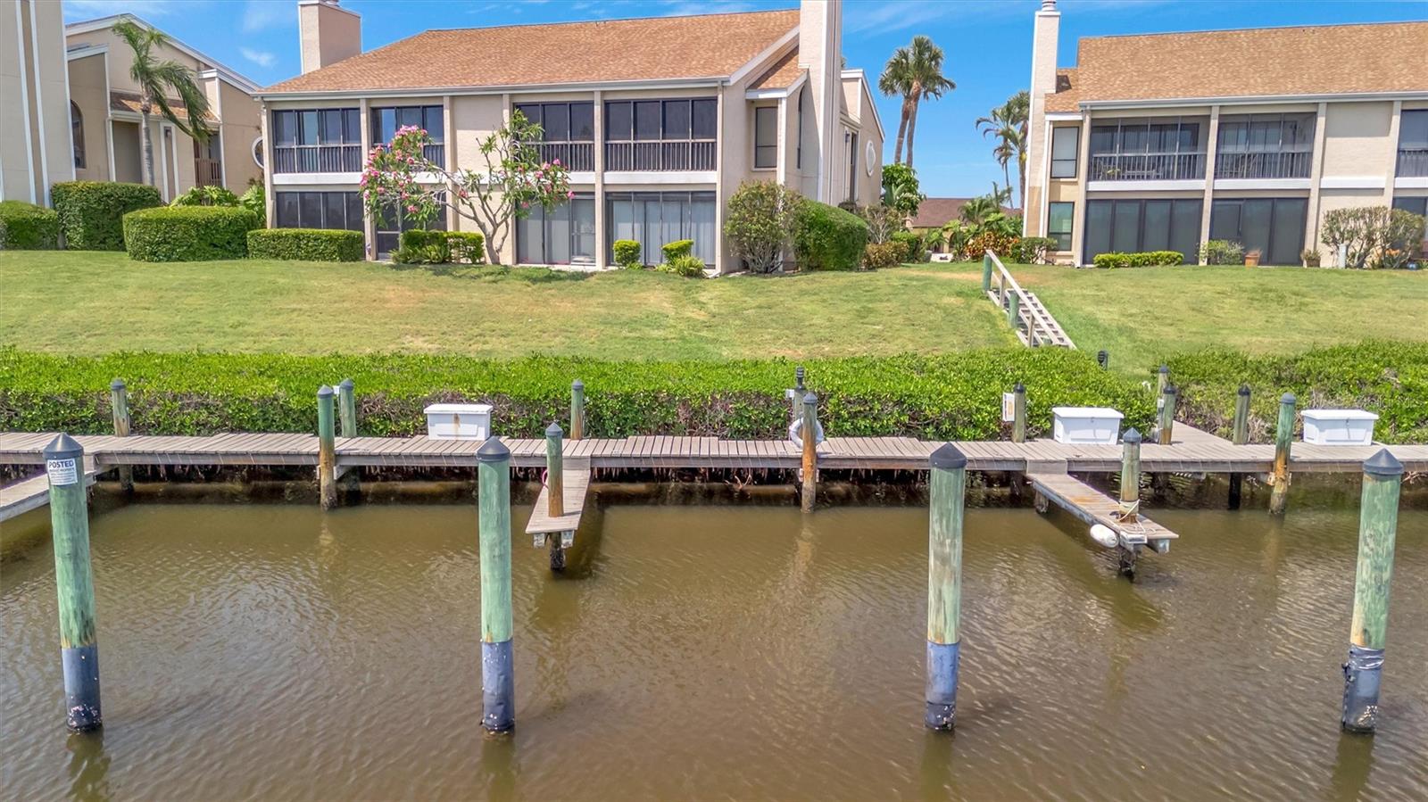 BAY HOLLOW - Residential