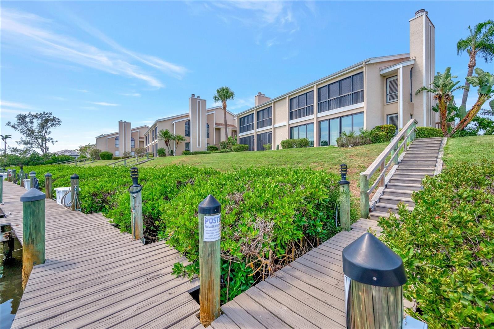 BAY HOLLOW - Residential