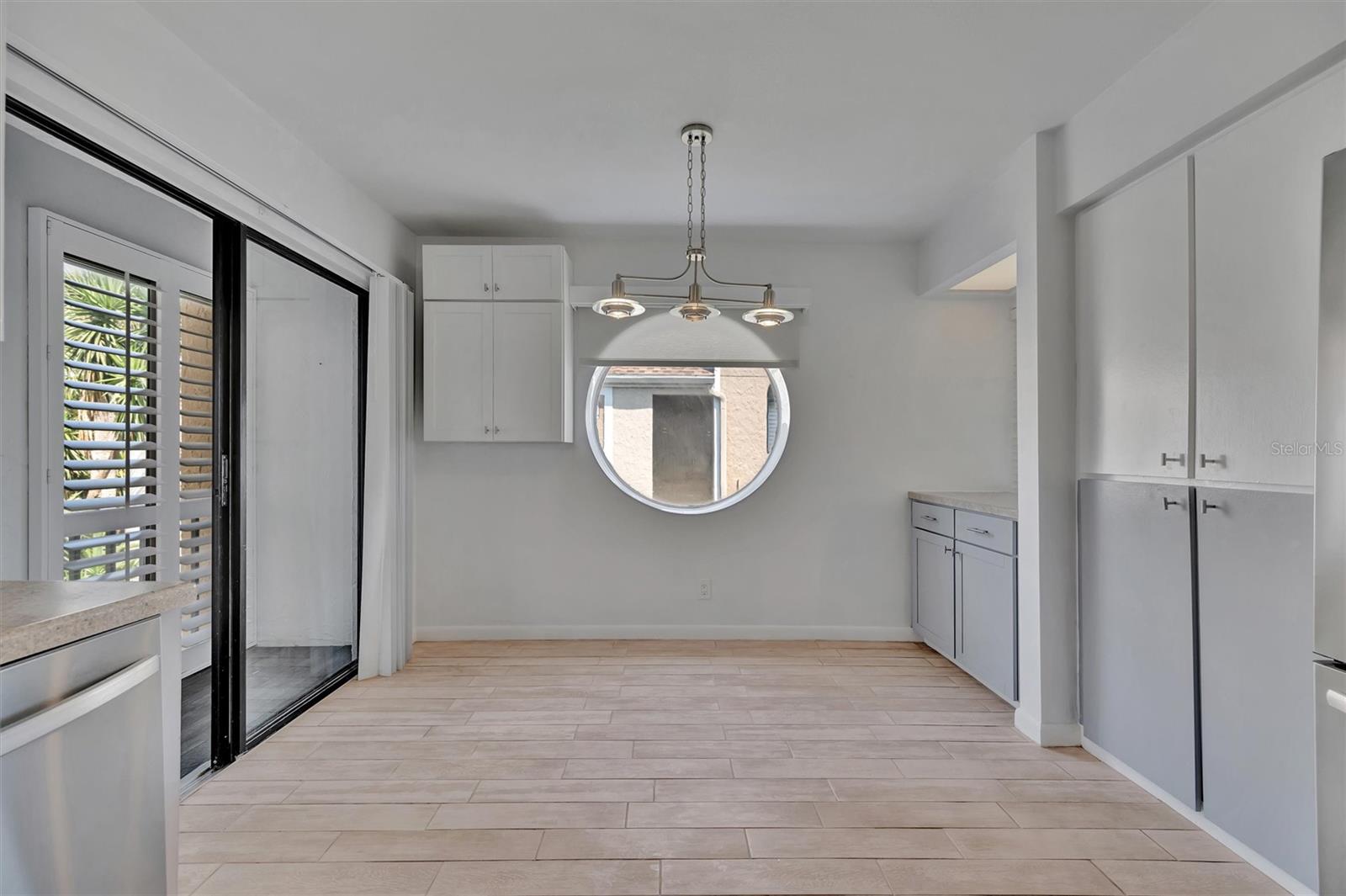 BAY HOLLOW - Residential