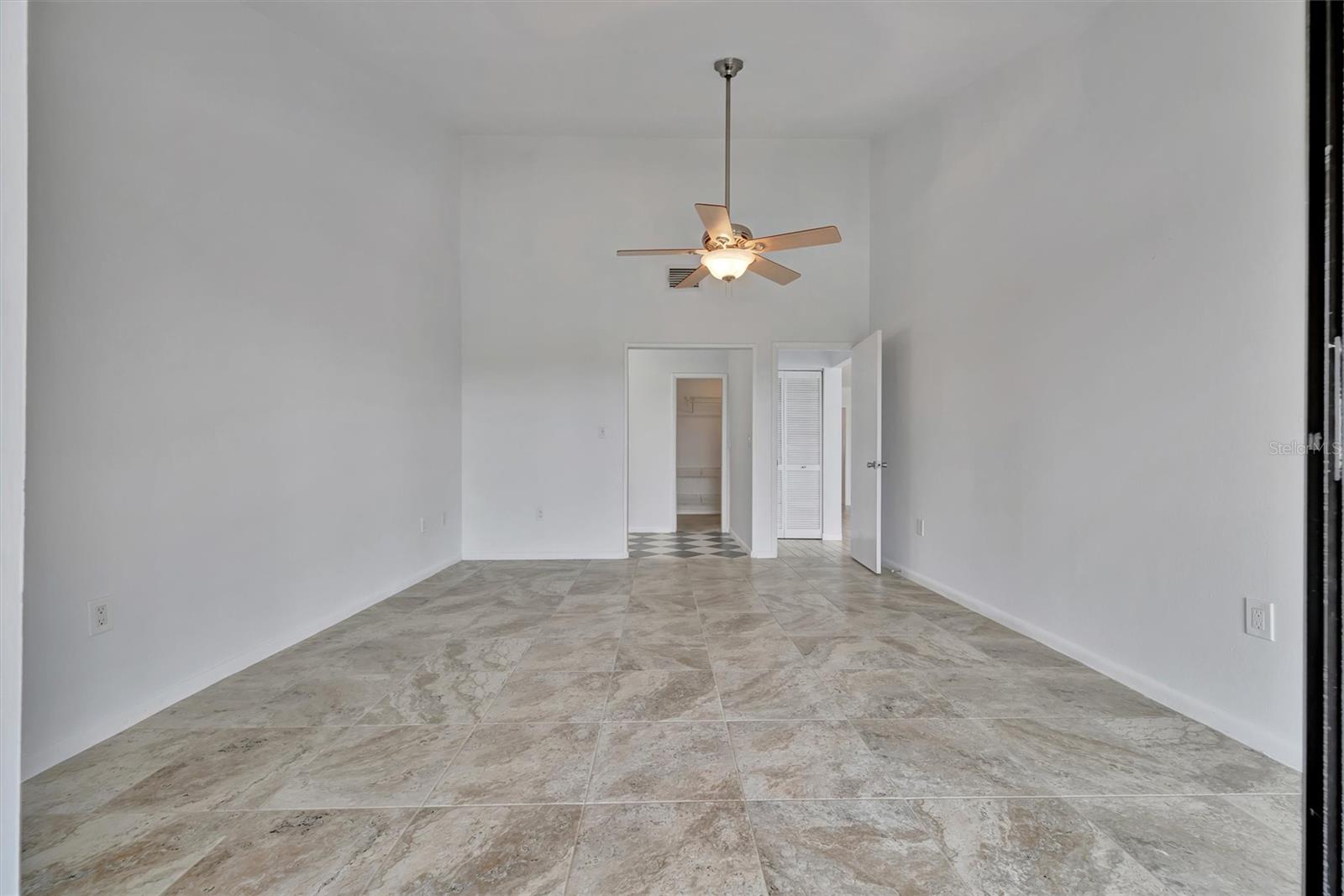 BAY HOLLOW - Residential