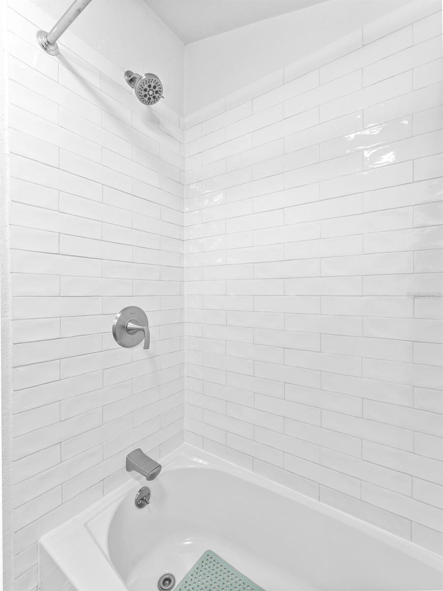 DREWS JOHN H SUB BLKS 1 TO 10 - Residential