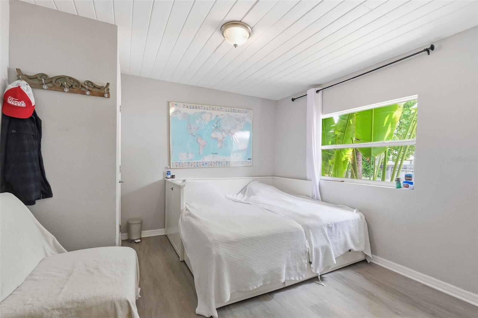 KENILWORTH - Residential