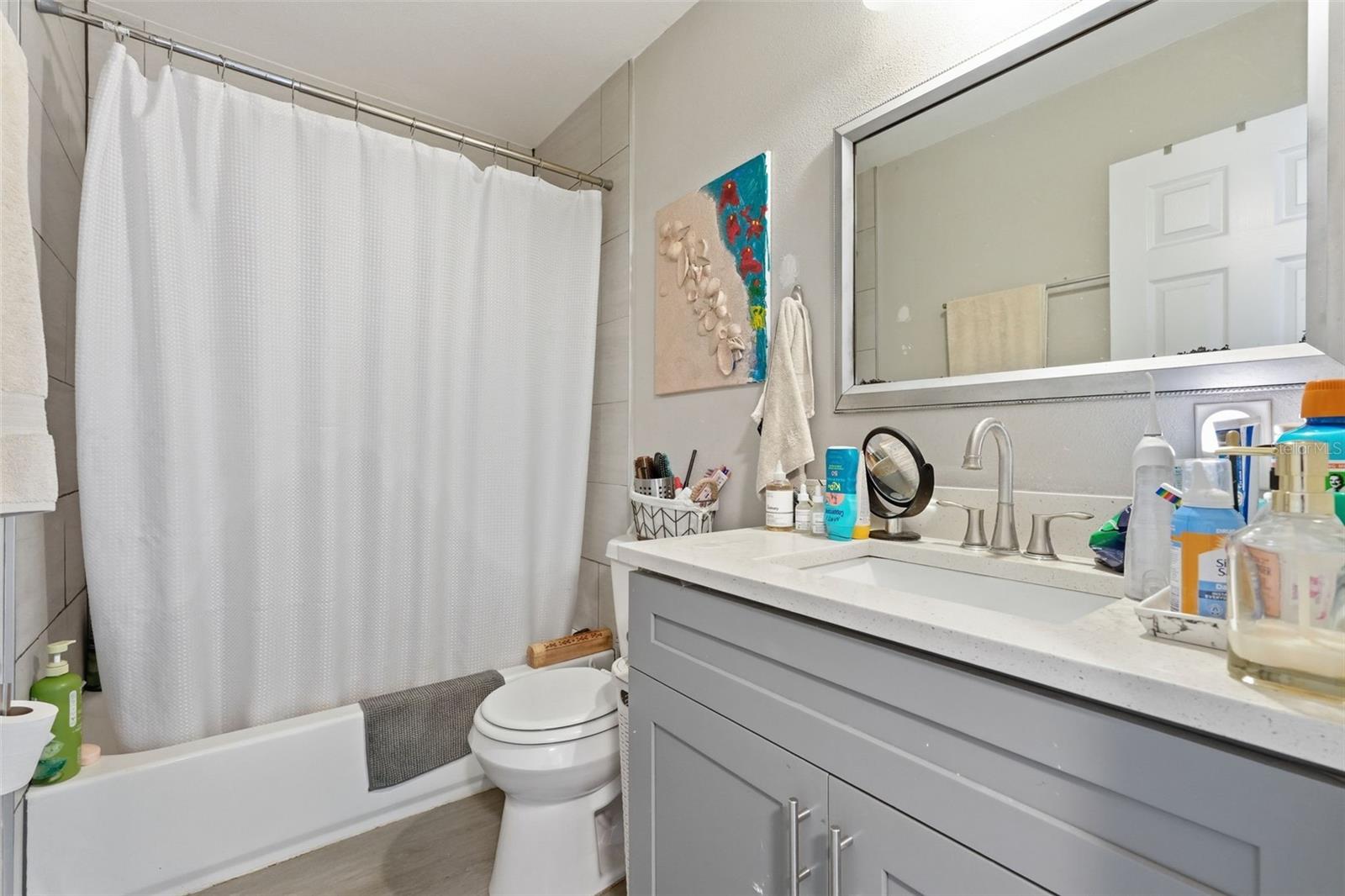 KENILWORTH - Residential