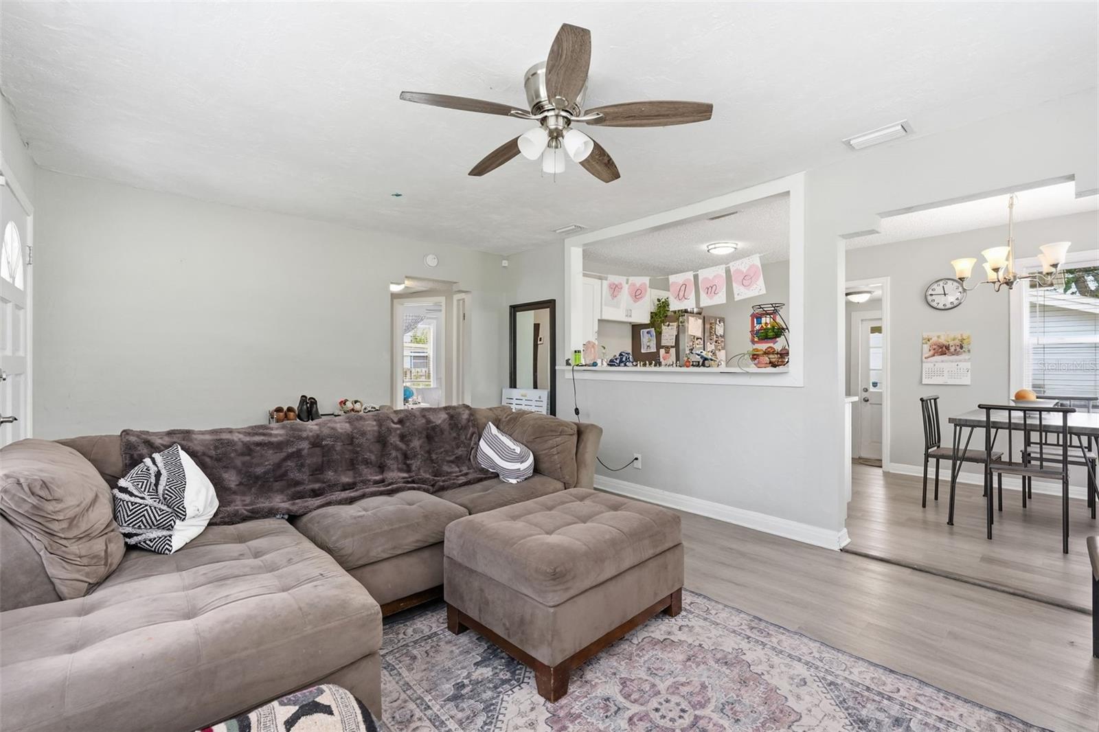 KENILWORTH - Residential