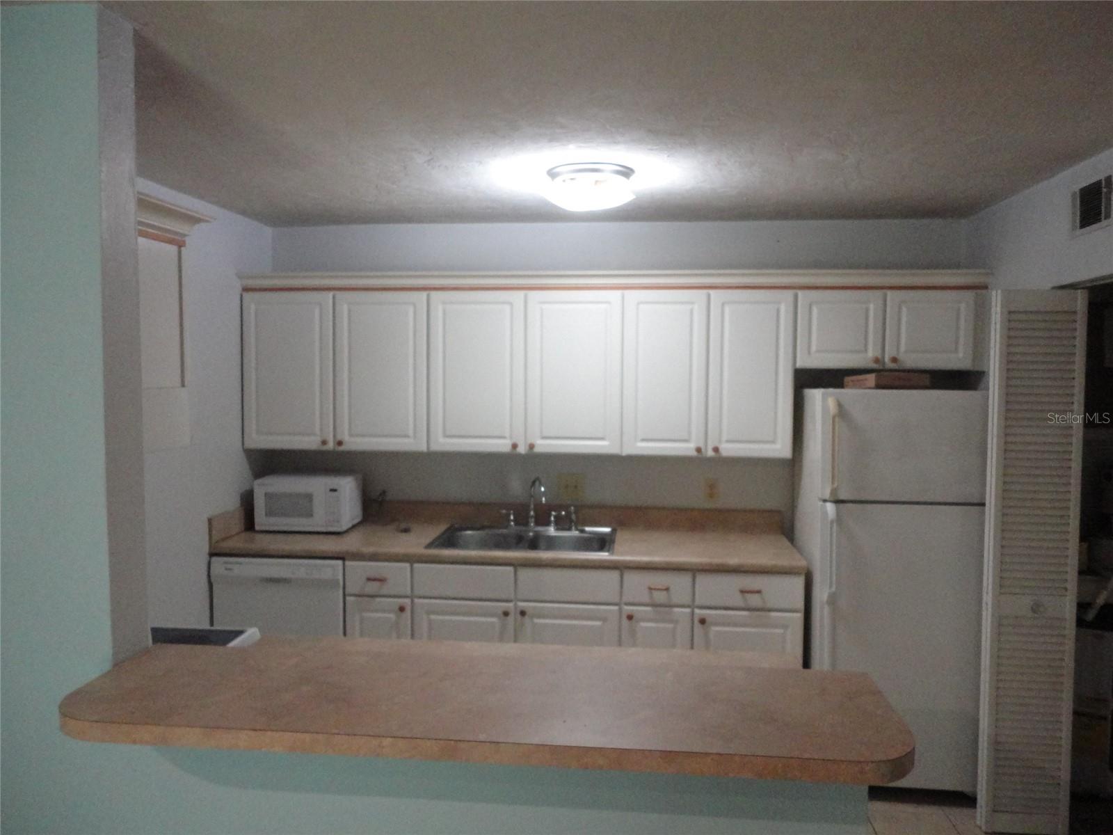 1035 SW 9TH STREET F4