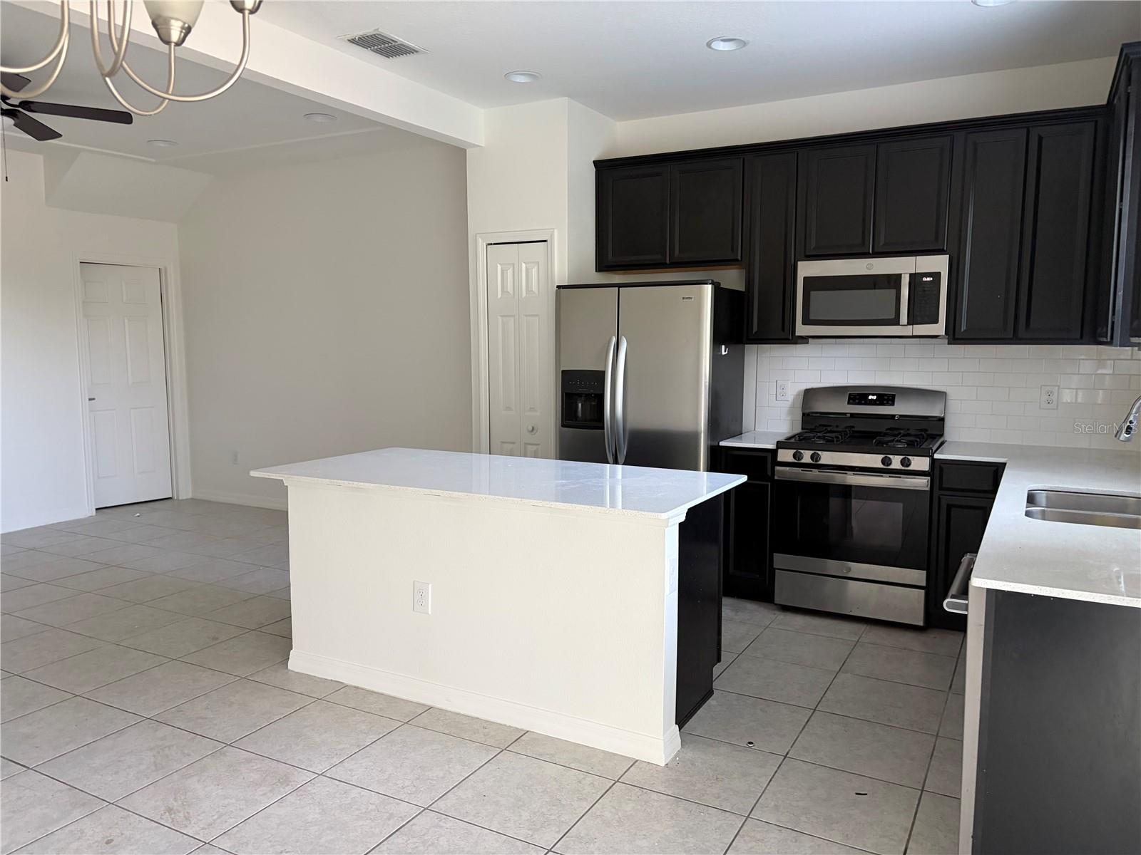 6344 CAMINO DRIVE