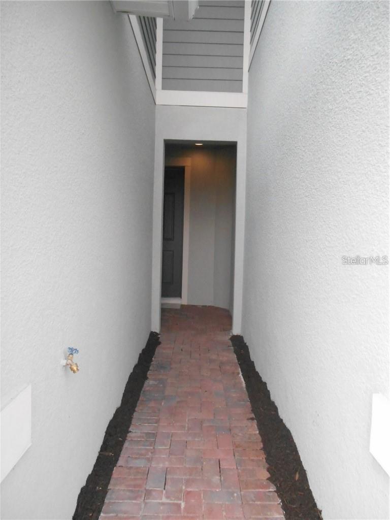 6344 CAMINO DRIVE