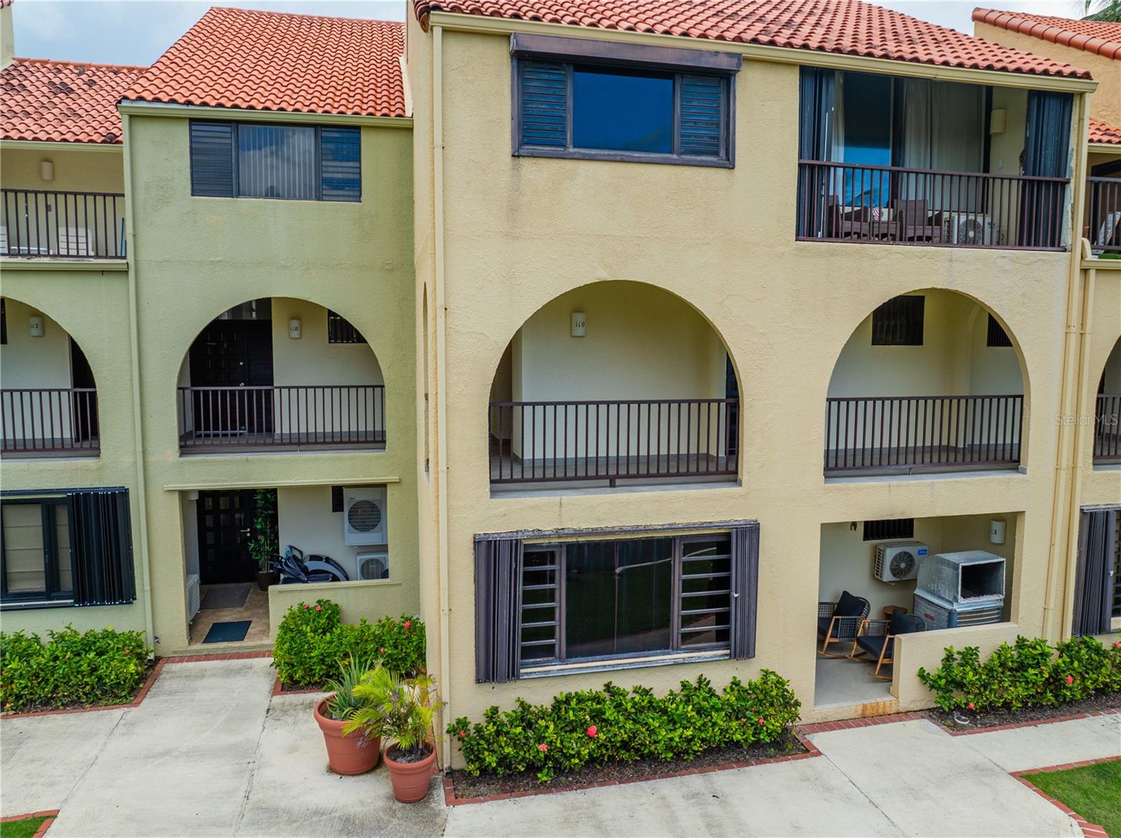 BEACH VILLAGE - Residential