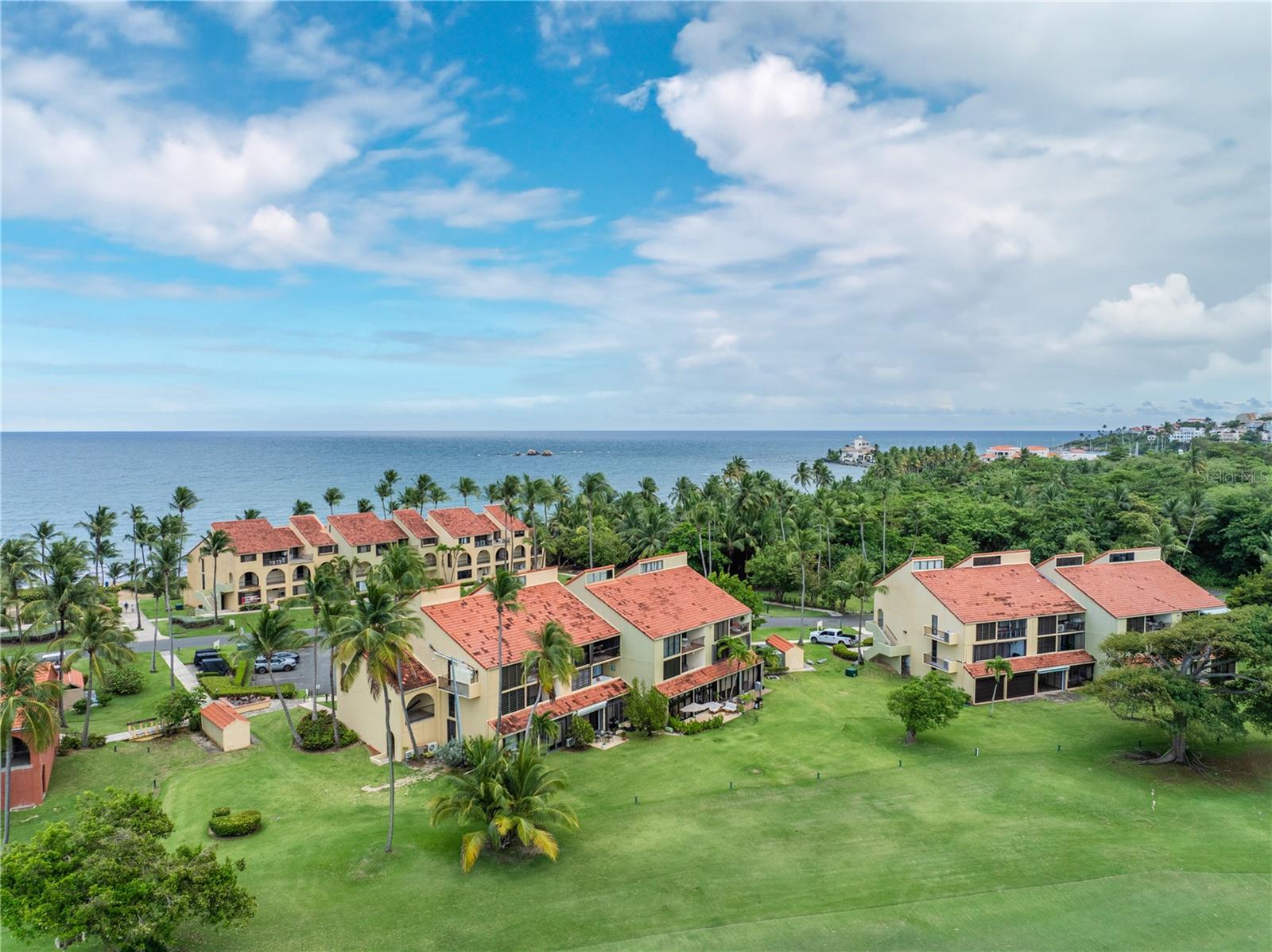 BEACH VILLAGE - Residential