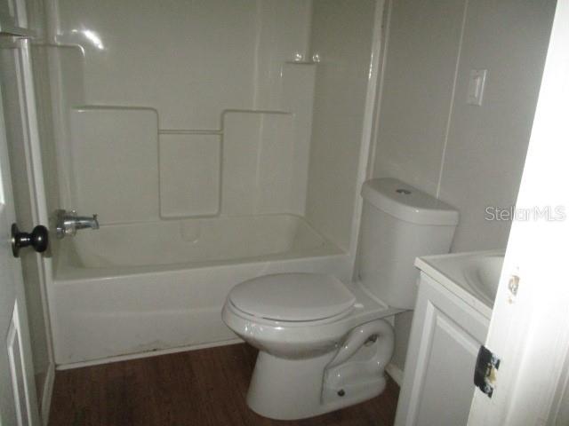 UNREC E1/4 NW1/4 OFNE1/4 - Residential