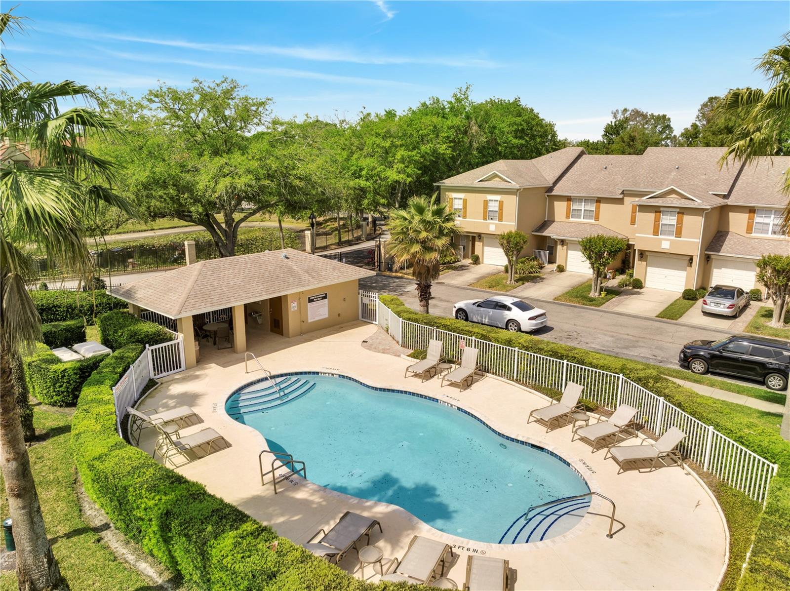 CORNICHE TWNHMS A REP - Residential Lease