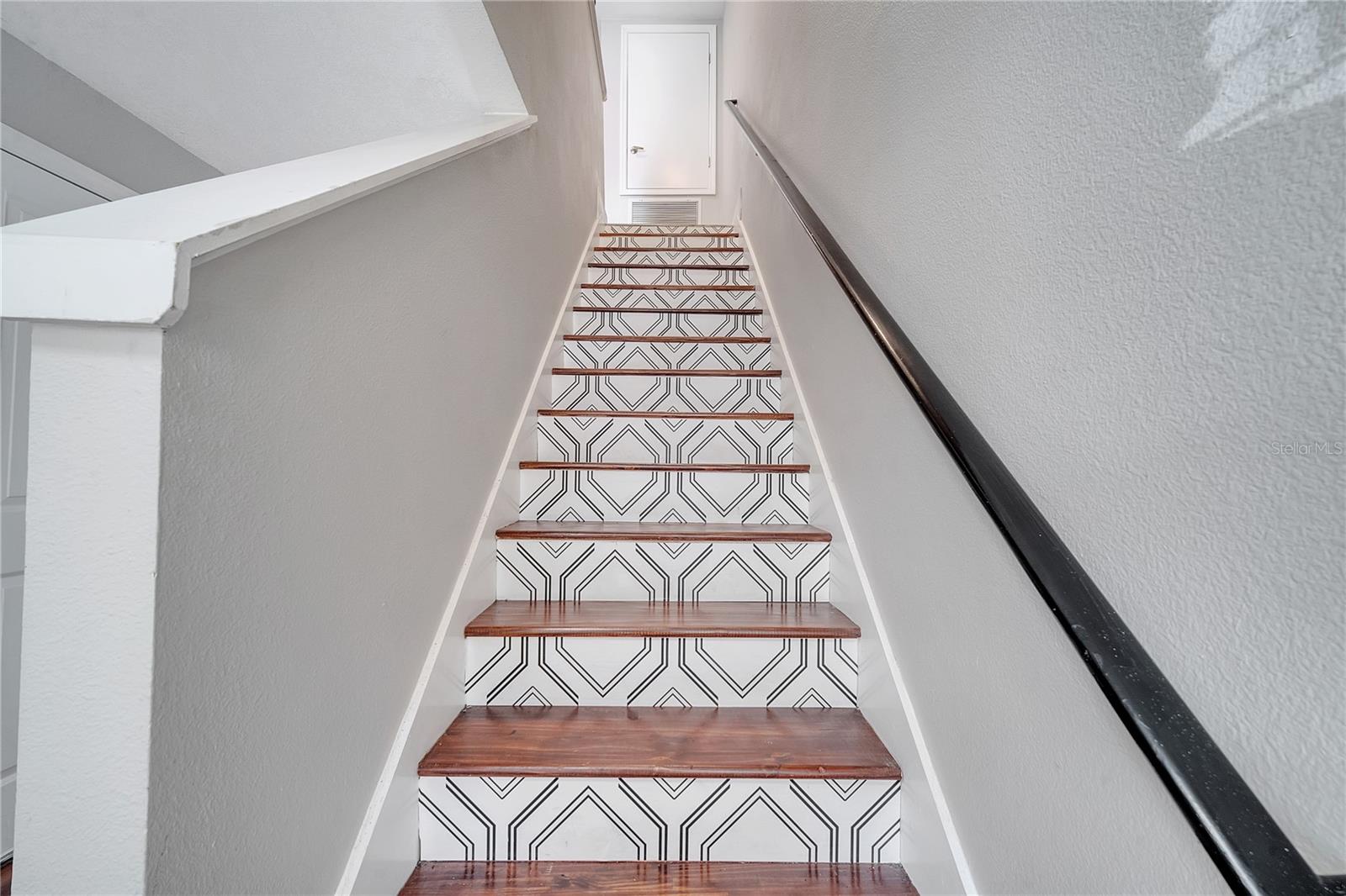 CORNICHE TWNHMS A REP - Residential Lease