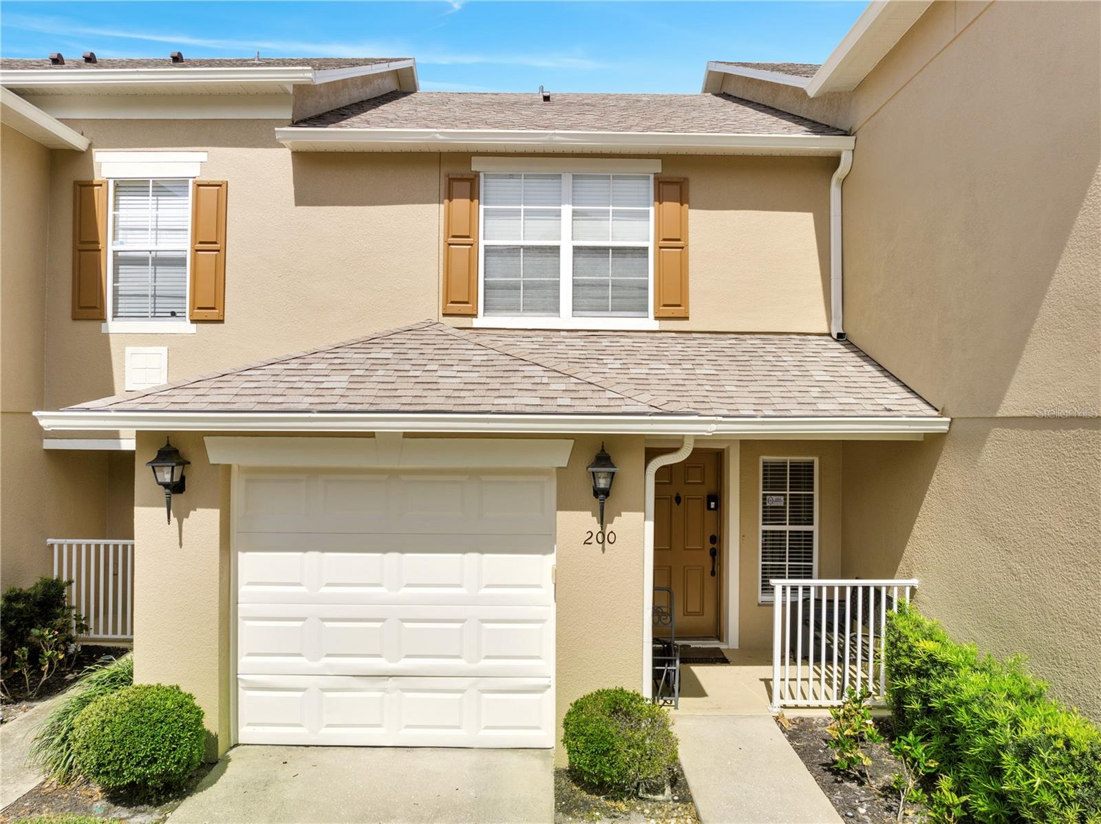 CORNICHE TWNHMS A REP - Residential Lease