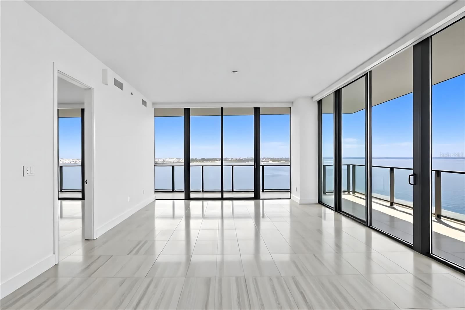 RITZ CARLTON RESIDENCES 3105 BAY OAKS CONDO PLC - Residential