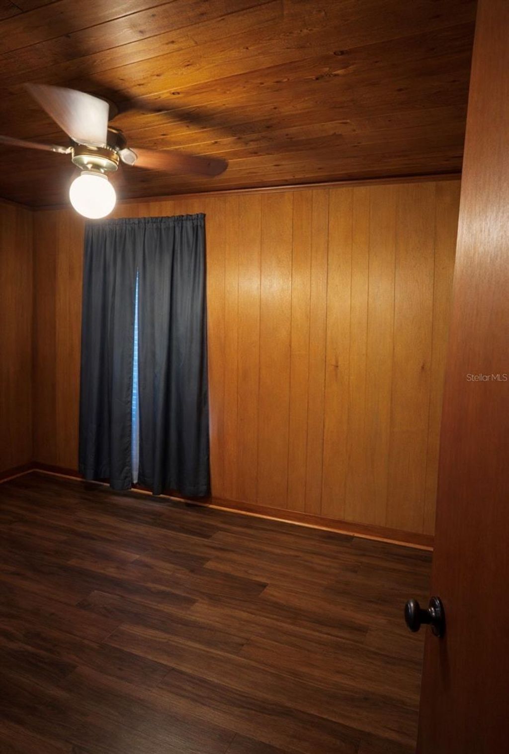 Photo of 118 E Pine Street, Davenport, FL 33837 (MLS # S5141066)