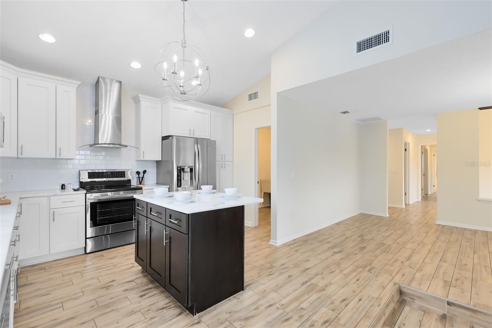 GOLFSIDE SEC 03 - Residential Lease