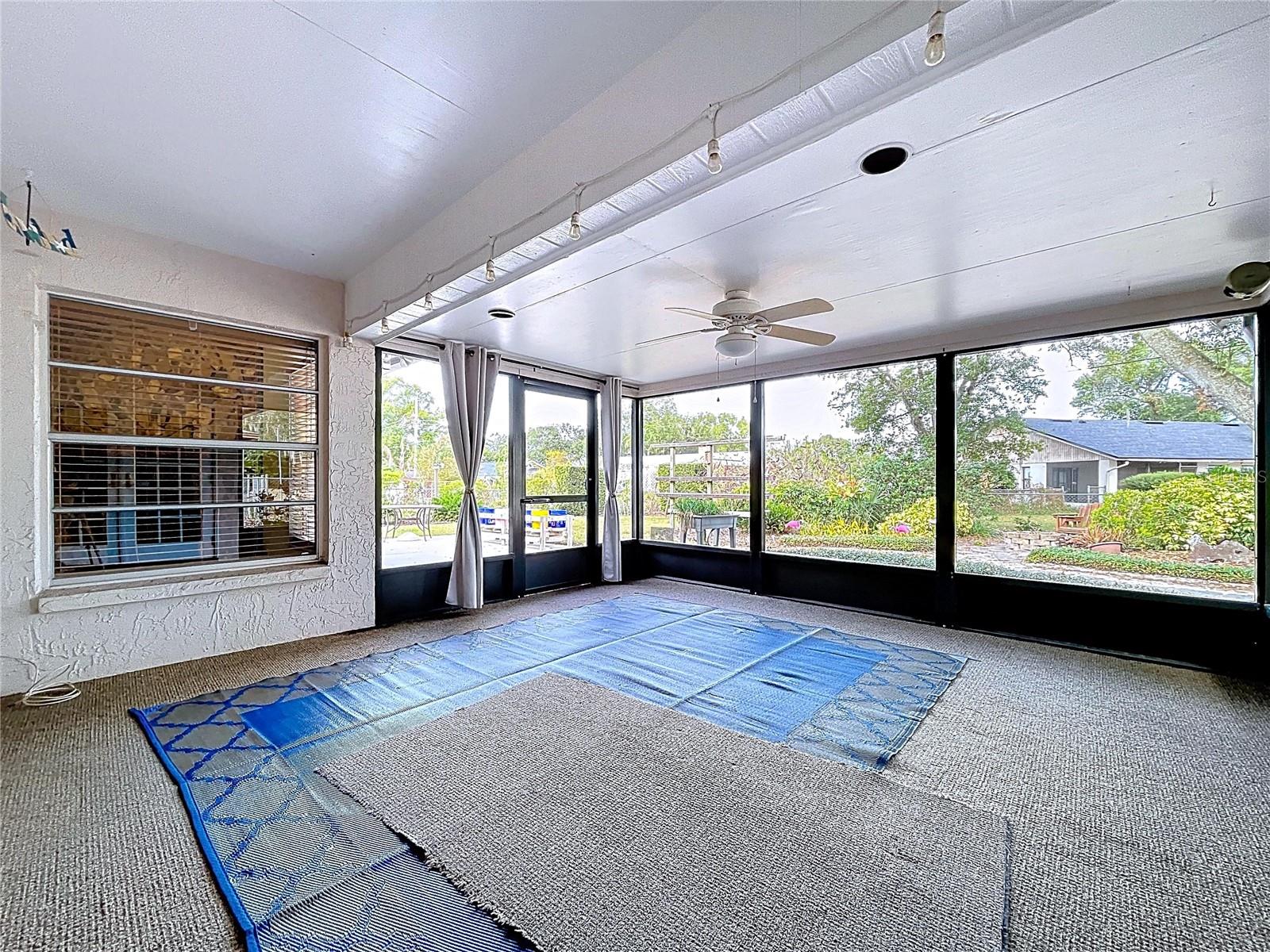 HIGH GLEN ADD - Residential