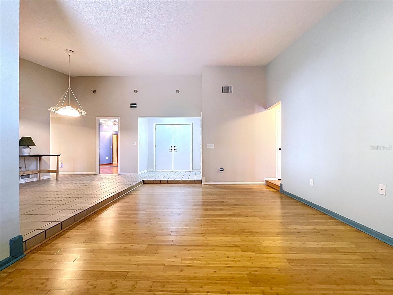 HIGH GLEN ADD - Residential