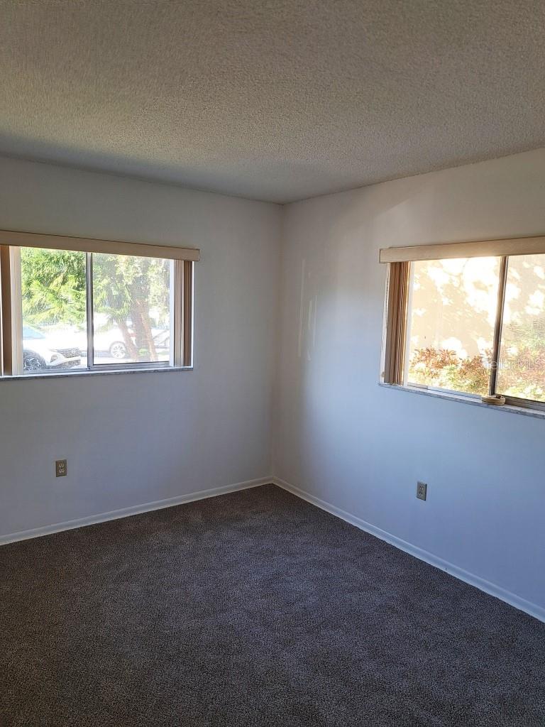 GREENBRIAR CONDO APTS III - Residential Lease