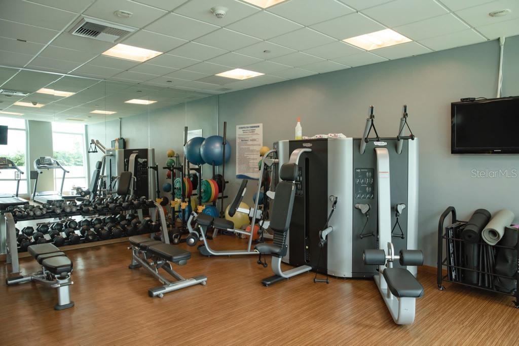 COSMOPOLITAN - Residential