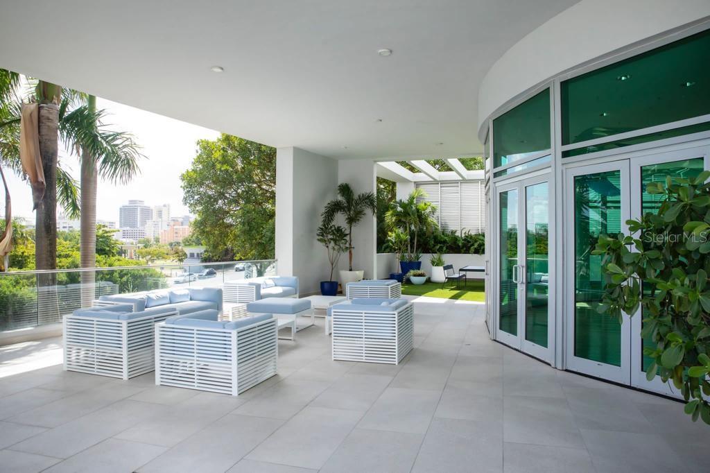 COSMOPOLITAN - Residential