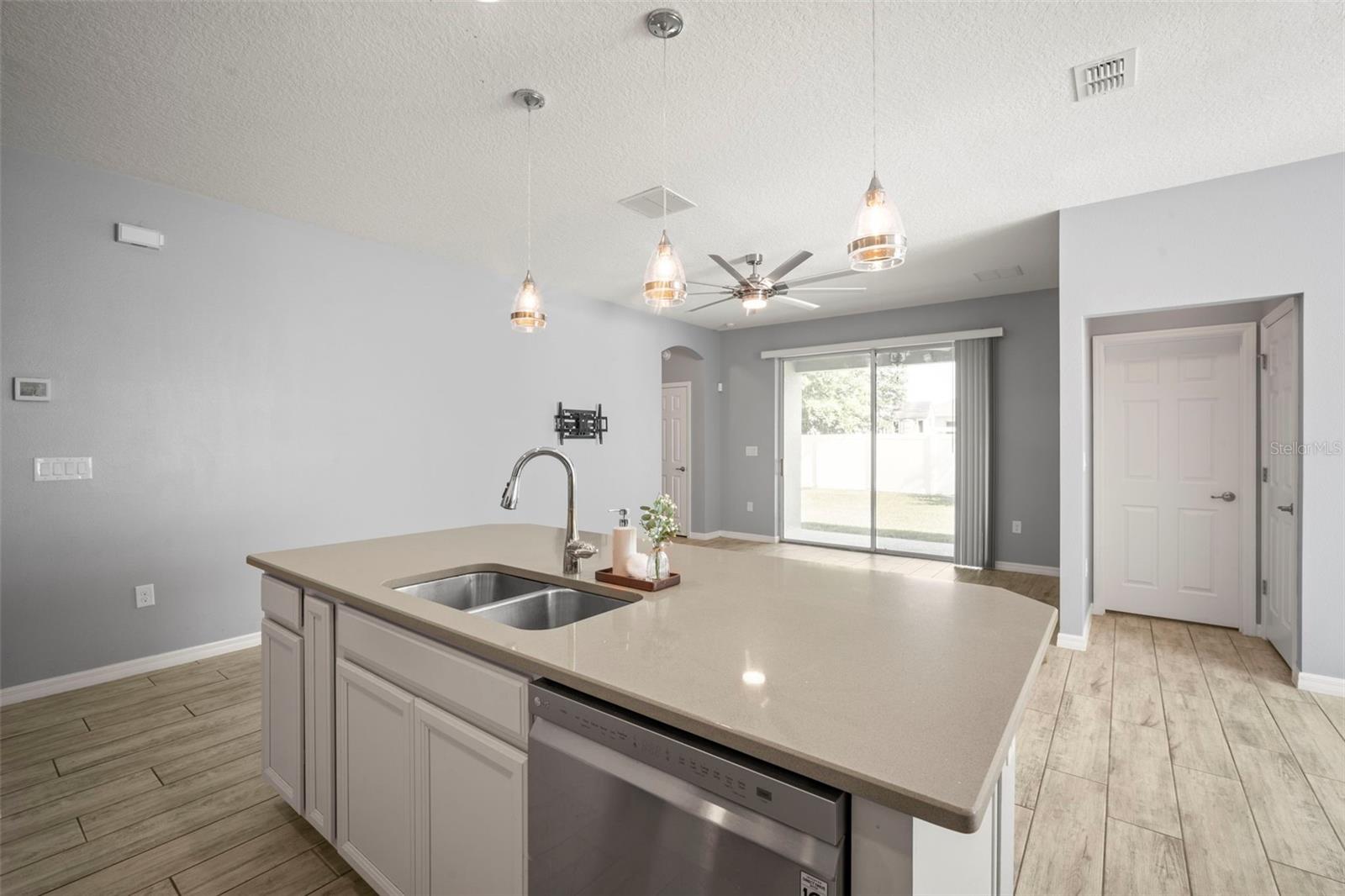 SUMMERVIEW/WOLF CRK RDG PH 2B- - Residential